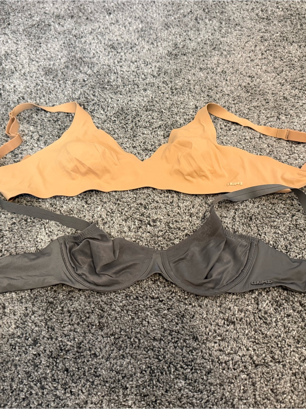SKIMS Seamless Bras in Tan & Gray - Lightweight Everyday Support